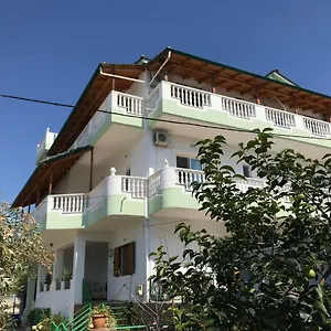 Roku Pensión Ksamil